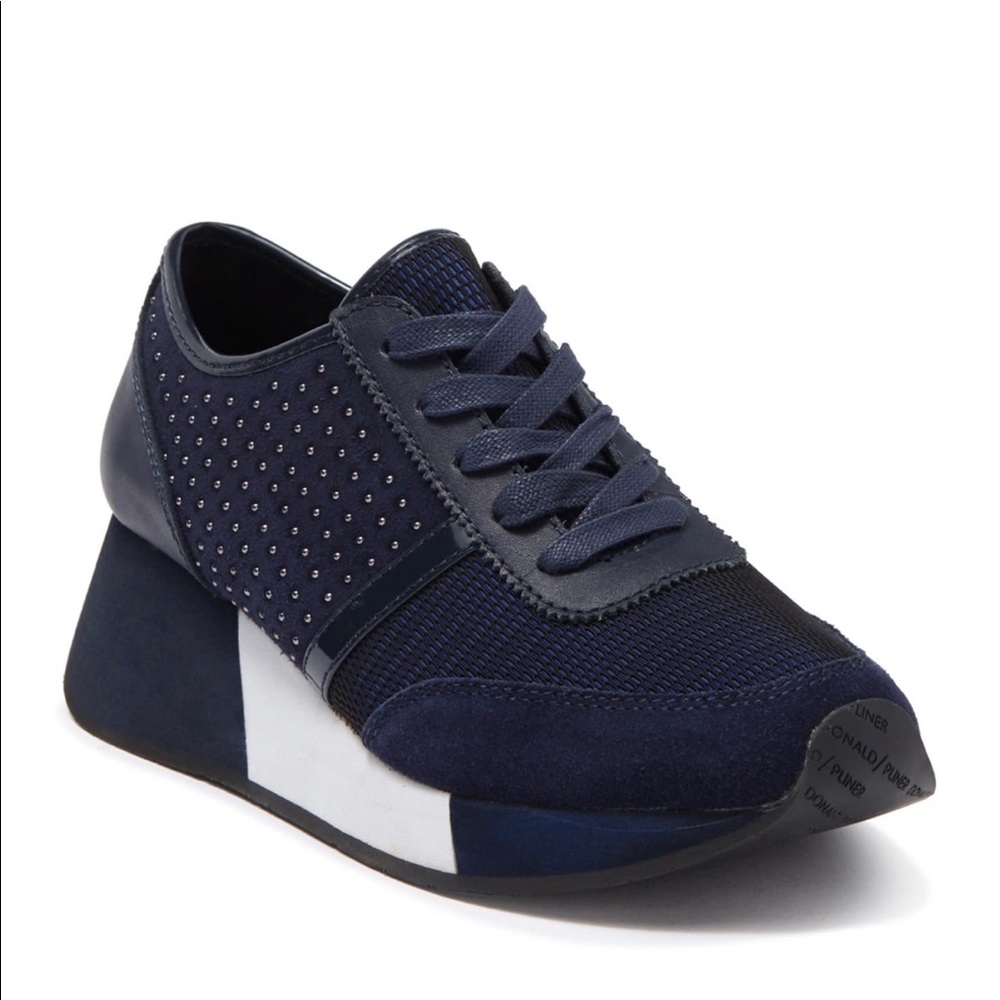 Donald Pliner Sneakers